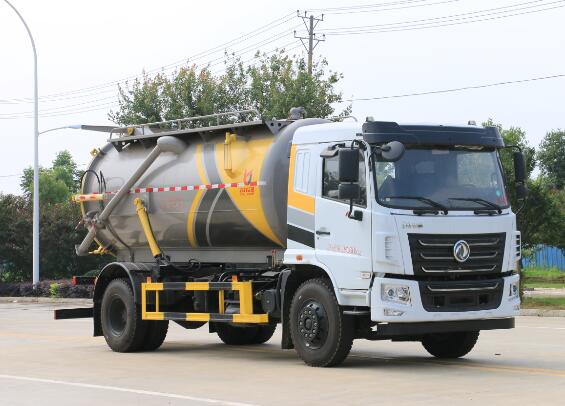 KLF5181GXWE6型吸污車